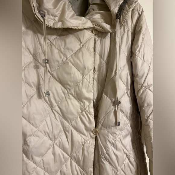 Max Mara Cube Collection Coat, size 4 - Picture 3 of 12